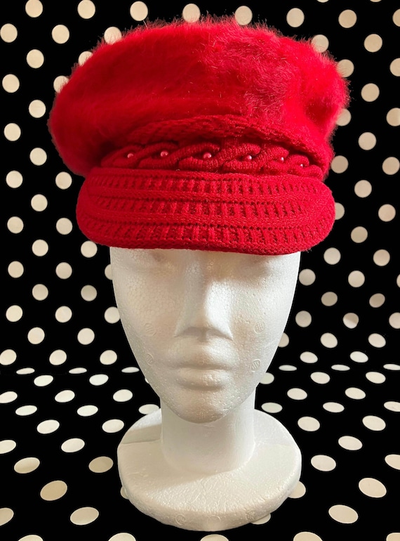 Vintage red knit newsboy Gem