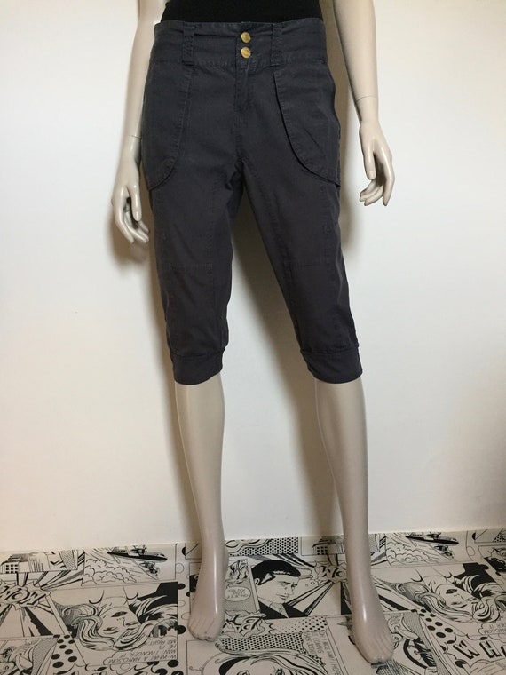 Vintage Women's Cotton Grey ICHI Capri Pants Mid Rise Waist Front Bellowed  Side Pockets Back Cargo Pockets Zipper Closure Knit Hem, Size M 