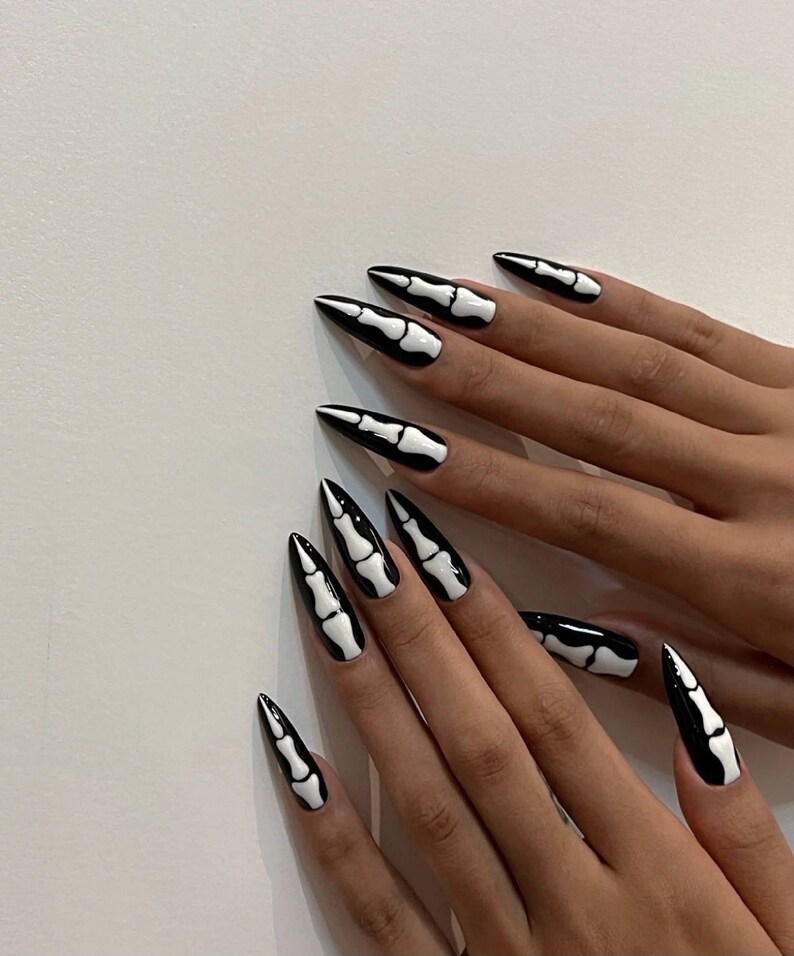 Black Skull Nail Press on Nails Gel Manicure Art Anime - Etsy