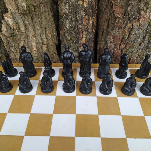 Chess Set COSSACKS Ukrainian, Ukrainian vintage chess, Cossacks of Ukraine, Symbol of Ukraine Cossacks, shops a gift from Ukrainegifts for him,
