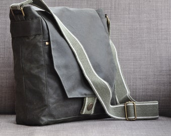 Dark Khaki Waxed Cotton Canvas Messenger Style, Cross Body Bag