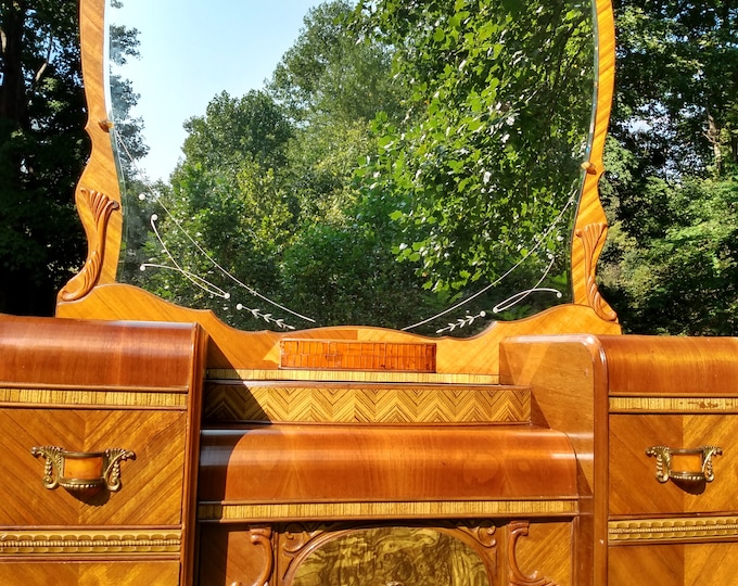 Unique Antique Art Deco Waterfall Gentlemen's Dresser/vanity With Large