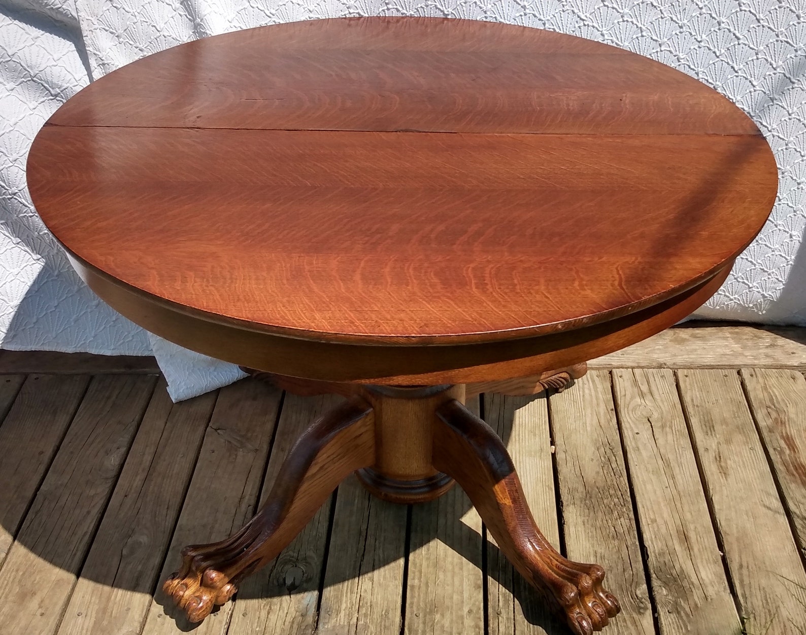 tiger oak dining room scroll