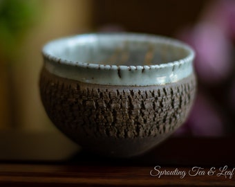 Handmade Shino Ware Ceramic Tea Cup - 24K Gold Zhi Ye Shao
