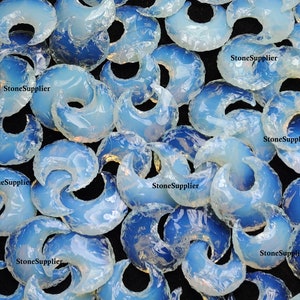 Pedra de opalita em formato de lua crescente para esculpir, ideal para confecção de joias de cristal (30-35 mm)