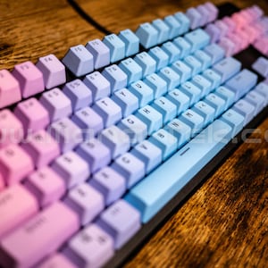 Gradient Dip-Dye Backlit PBT 104 Full Keycap Set OEM profile  ||  Keycaps Only  ||  for Mechanical Keyboards with Cherry MX Style Switches