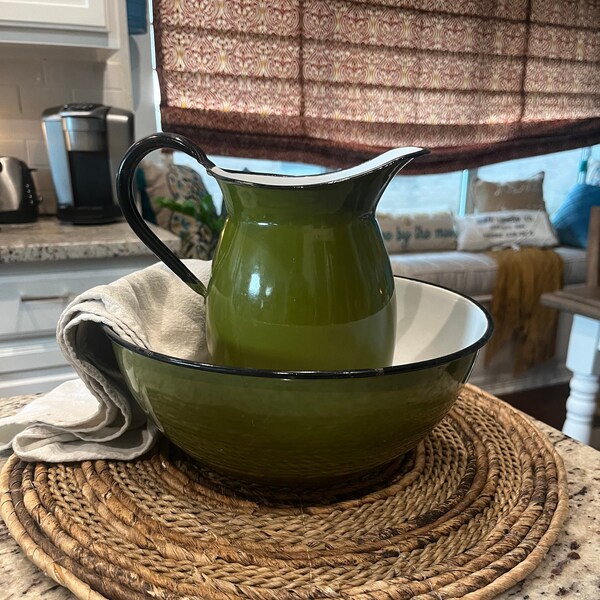 Bowl and Pitcher Set - Etsy