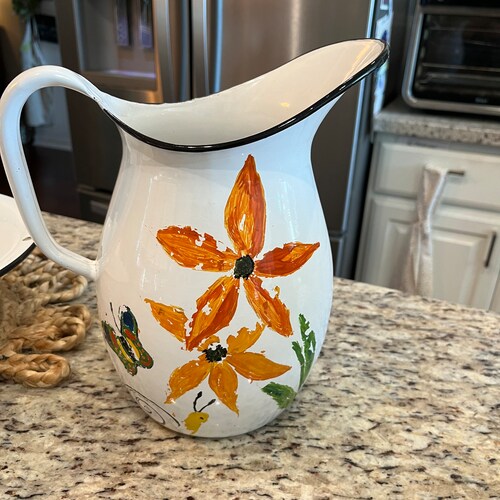 Vintage 1930's Hand Painted Floral Enamelware Pitcher and Wash Bowl Basin, Bathroom Set; Antique White and Black Trim shops Enamel RARE!