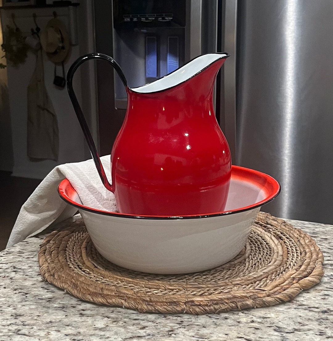 Vintage 1930's Red and White Floral Enamelware Bowl and 1940's Red ...