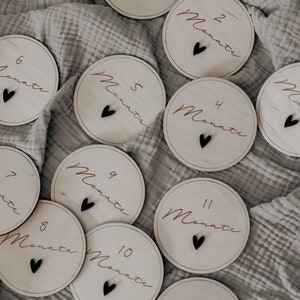 Wooden milestones | Acrylic heart |months | First year | Photo Props | Baby photos | Accessories | First birthday | Polaroid frame