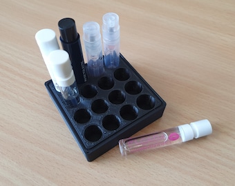 Perfume sample holder