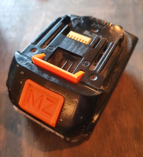 Makita battery holder by Alex