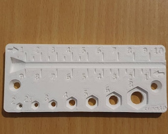Bolt and nut organizing