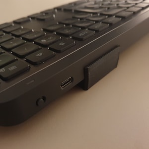 Logitech MX Keys feet