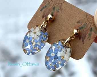 Made to Order Handmade resin earrings, forget me not flowers, stud stainless steel earrings. Forget me not, choose of gold or silver