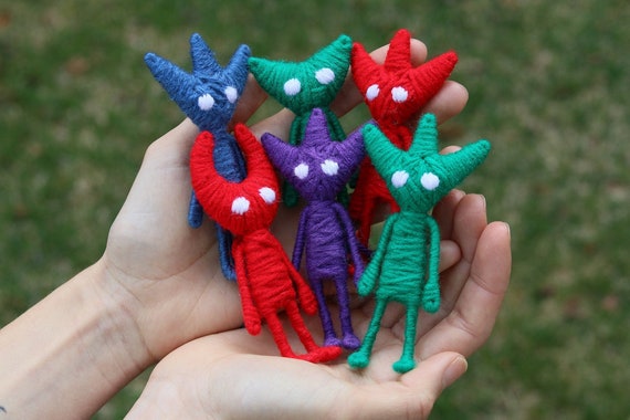Buy Two Yarny Dolls From Unravel 2 Red and Blue Yarny Yarny From Online in  India 