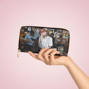 Von Mac Miller inspirierte Reißverschluss-Geldbörse, Musik-Liebhaber-Geschenk, Konzert-Zubehör, Hip-Hop-Merchandise, einzigartiges Geldbörsen-Design