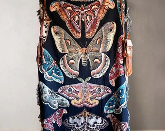 MOTH Woven Blanket Dark Academia Decor Woven Throw Blanket Goblincore Fairycore Aesthetic Bedding Cottagecore Decor Tapestry Aesthetic Mori