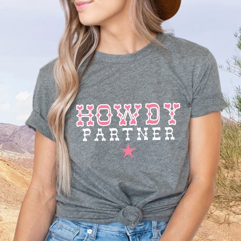 Pink Cowboy Shirt Pink Cowgirl Shirt Pink Cowgirl Costume White Cowboy Shirt Cowboy Costume Western Shirt Rodeo Shirt Texas Tee HOWDY SHIRT bild 3