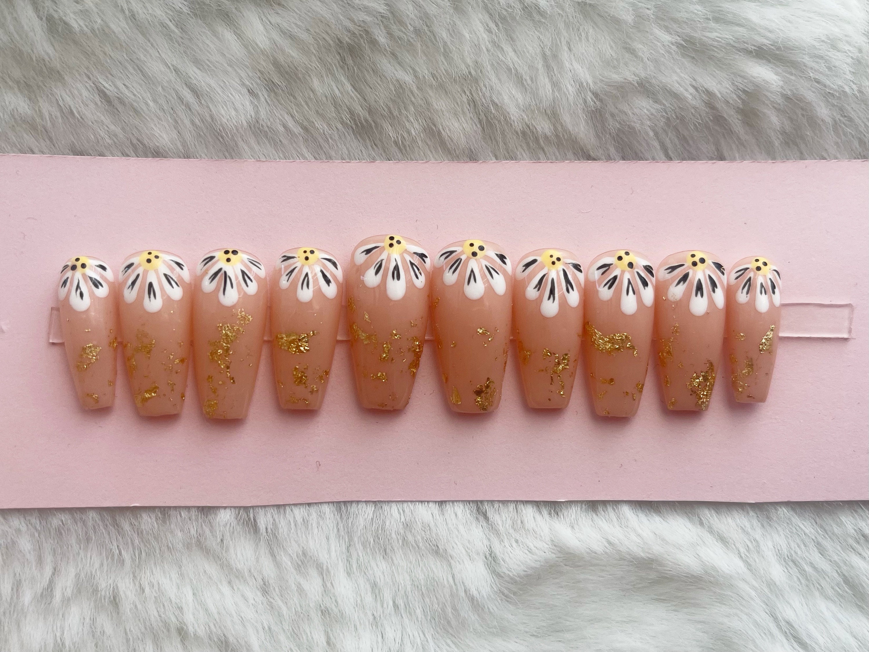 daisy’s press ons Olive & June Super Stick Press On Nails , Daisy Pop - CVS