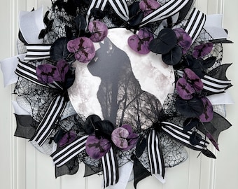 Halloween Black White Wreath for Front Door, Spooky Fall Halloween Black Cat Front Porch Decoration, Goth Halloween decor purple greenery
