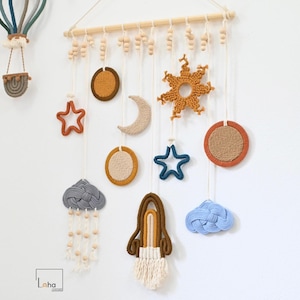 Macrame Rocket Wall Hanging, Space Themed Nursery, Baby Planet Gift, Space Rocket & Planets, Space Mobile, Space Themed Wall Art