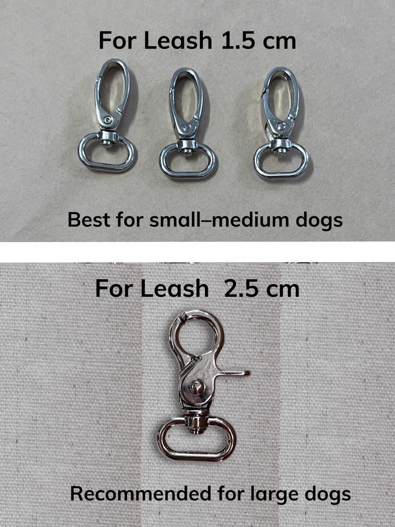 Puede incluir: Tres mosquetones giratorios de metal plateado etiquetados For Leash 1.5 cm y Best for small-medium dogs, junto a un mosquet&oacute;n giratorio de metal plateado m&aacute;s grande etiquetado For Leash 2.5 cm y Recommended for large dogs.