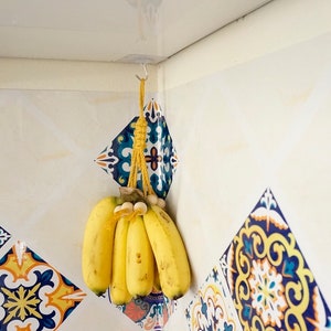 Macrame Banana Hanger, Banana Hammock, Fruit Holder, Kitchen Storage image 4