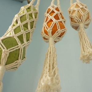 Hanging Produce Storage, Macrame Fruit Vegetable Bag, Wine Onion Apple Orange Holder Bag, Veggie Hammock, Kitchen Storage. image 5