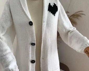 Vegan yarn/ Cardigan made with vegan yarn/Handmade Cardigan/ Ecru cardigan with heart detail