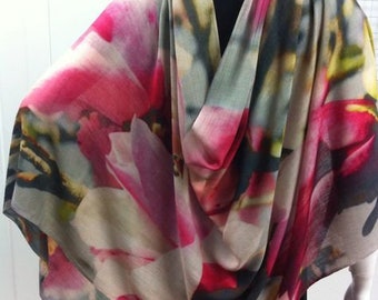 Pashmina wrap, beautiful tones of soft pinks and neutral greys silk/cashmere, Made in Kashmir