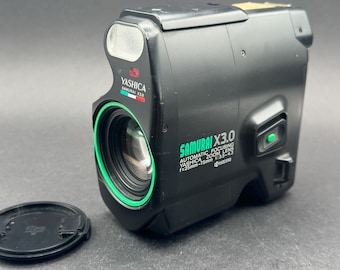 Yashica Samurai X3.0 Versión Verde - Cámara compacta de medio formato [Probada con película]
