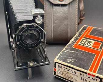Kodak Brownie Pliant Six-16 [ 1937 ] Art Deco Box & Case