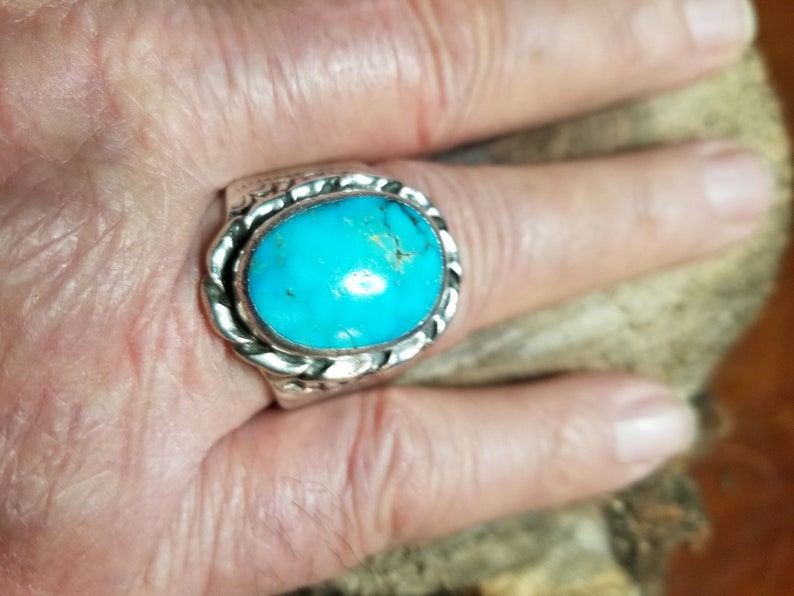 Man/'s Large American Indian Silver /& Turquoise Ring