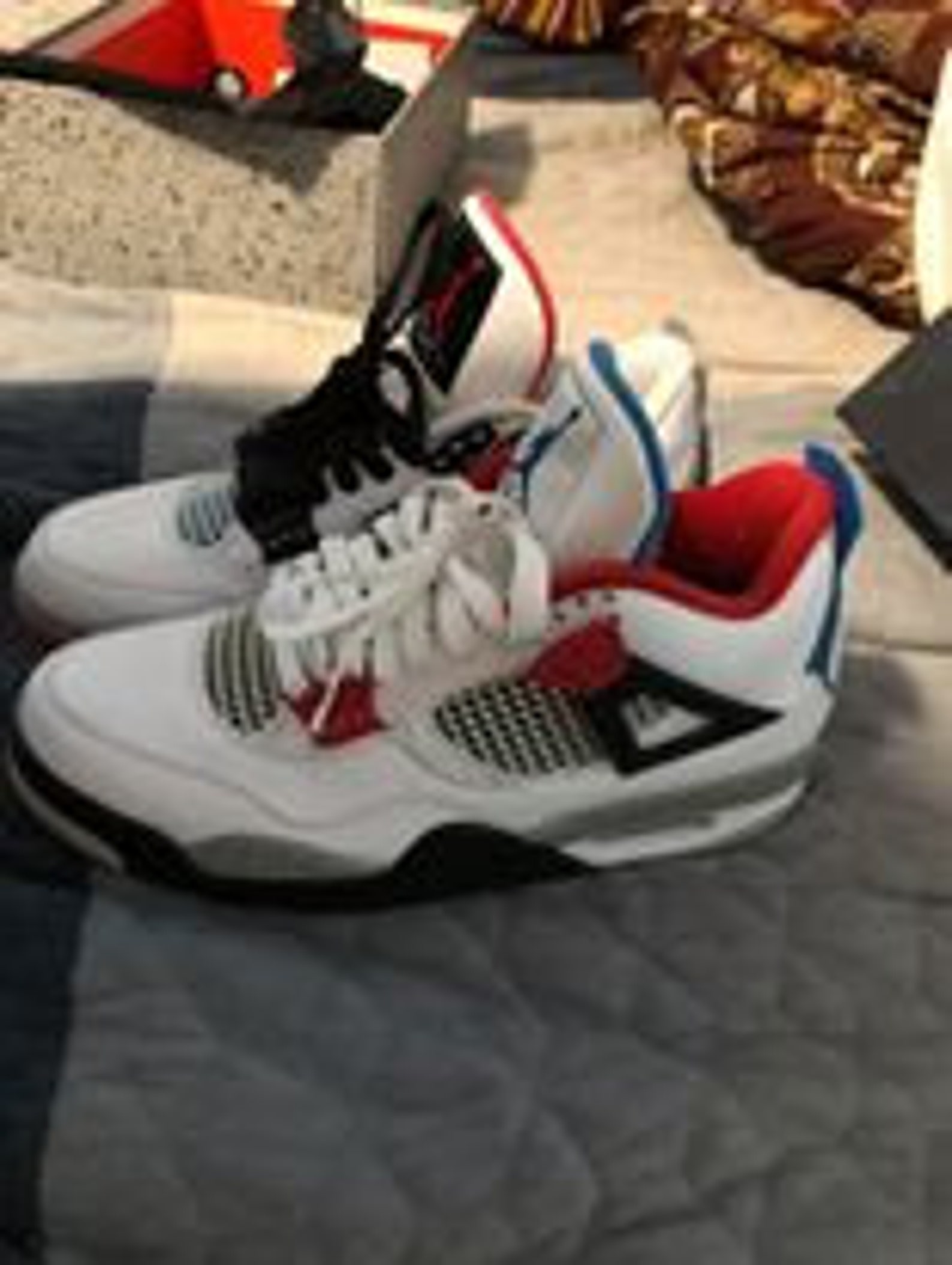 what the 4s size 8.5