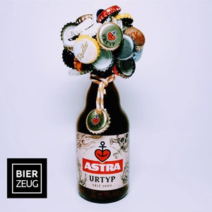 Astra KraftBIERbaum | Magnetischer Kronkorken-Sammler im Hamburg-Style | Upcycling Astra Flasche | Perfekt für Partys | Hält 60+ Kronkorken