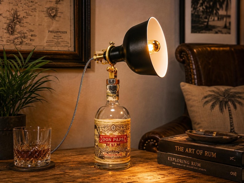 Auch als E-Lampe. Produktdarstellung, mit KI erzeugt. Das gelieferte Produkt entspricht der Beschreibung.