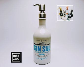 Gin Sul soap dispenser “Sul Spender” | Upcycled pump dispenser made from Gin Sul bottle | Refillable | Decorative bathroom gift Hamburg | 500ml - H:27cm