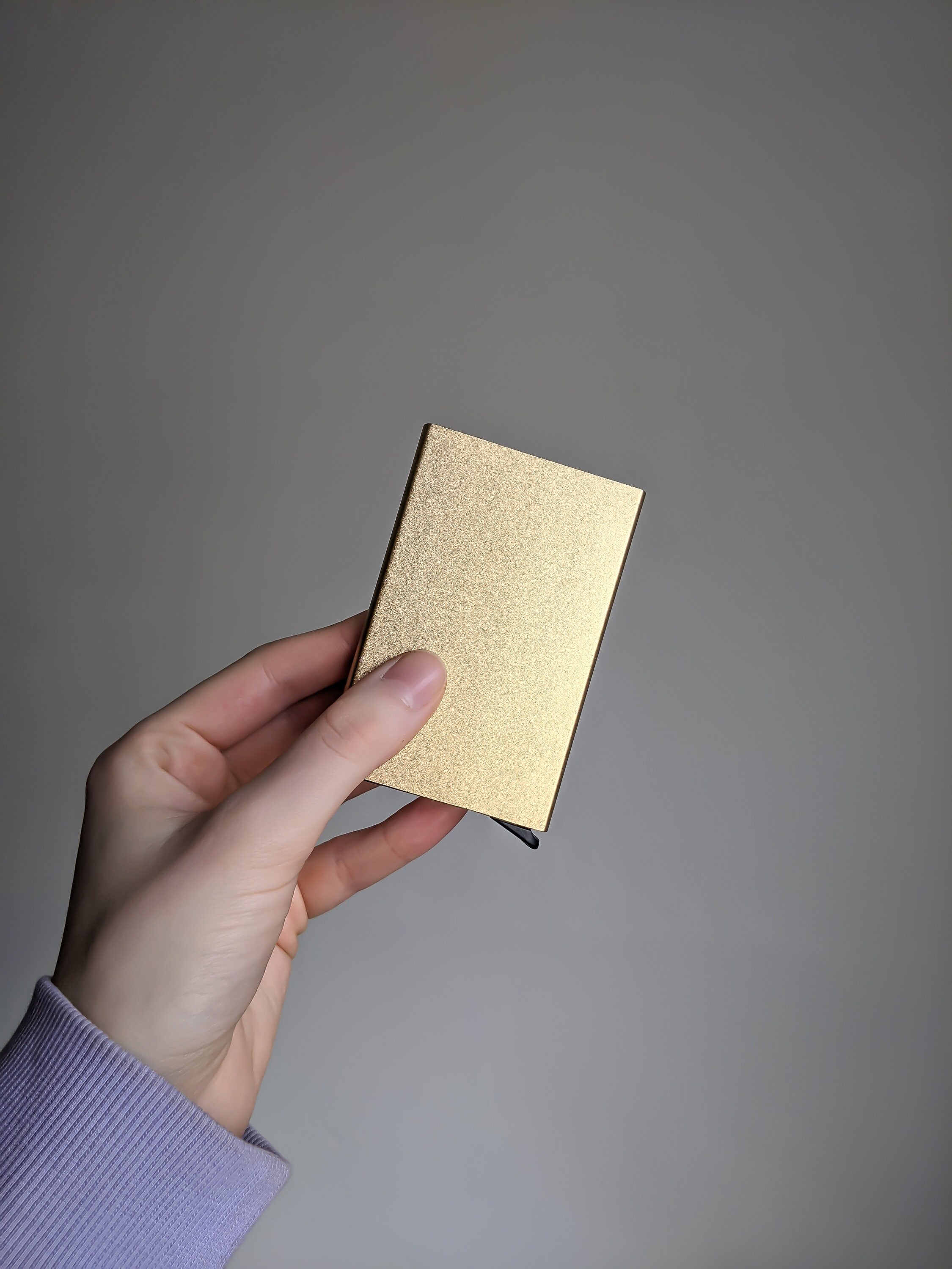 wallet with card ejector