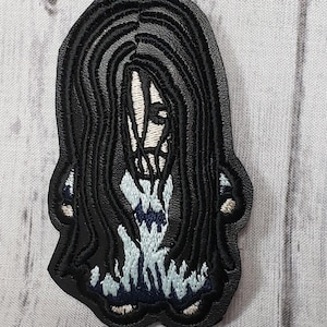 The Ring Samara Chibi Keychain – Cute Horror Movie Keychain, Samara Accessory, Scary Movie Gift