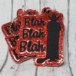 Blah Blah Blah Vampire Keychain – Funny Dracula Silhouette Key Ring, Halloween Gift, Spooky Keychain for Horror Fans