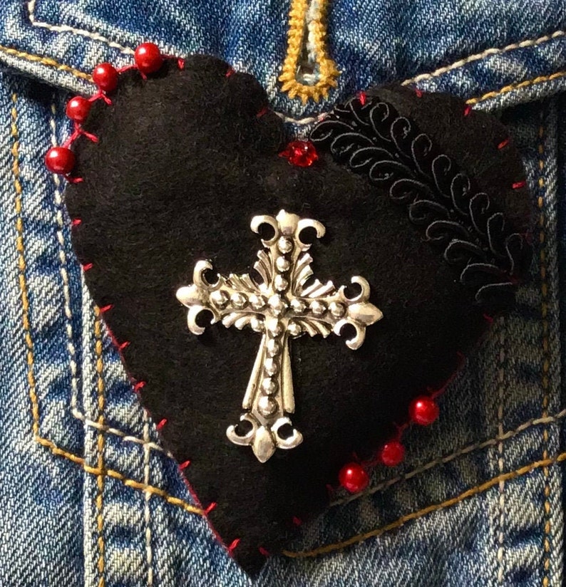 Red And Black Brooch Black Felt Crucifix Brooch Goth Pin Gothic Crucifix Brooch