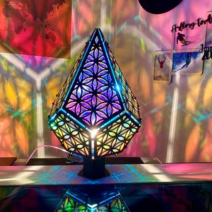 Pyramid Spectrum Lamp &quot;Flower of Life&quot;