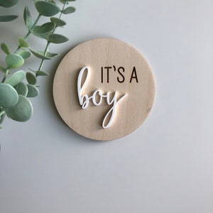 C'est un garçon | C'est une fille | Disque révélateur de genre double face 3D | Nous avons un | Faire-part de naissance | Faire-part de bébé en bois