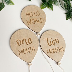 Ballon d'étape mensuel en bois pour photos de bébé | Signes marquants pour le nouveau-né | Cadeau baby shower | faire-part de naissance | Signe de grossesse