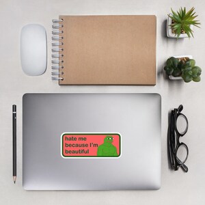 Haat me omdat ik mooie stickers ben, Buff Pepe The Frog Meme grappige stickers voor auto's/waterflessen/telefoons/laptops, leuke virale meme stickers