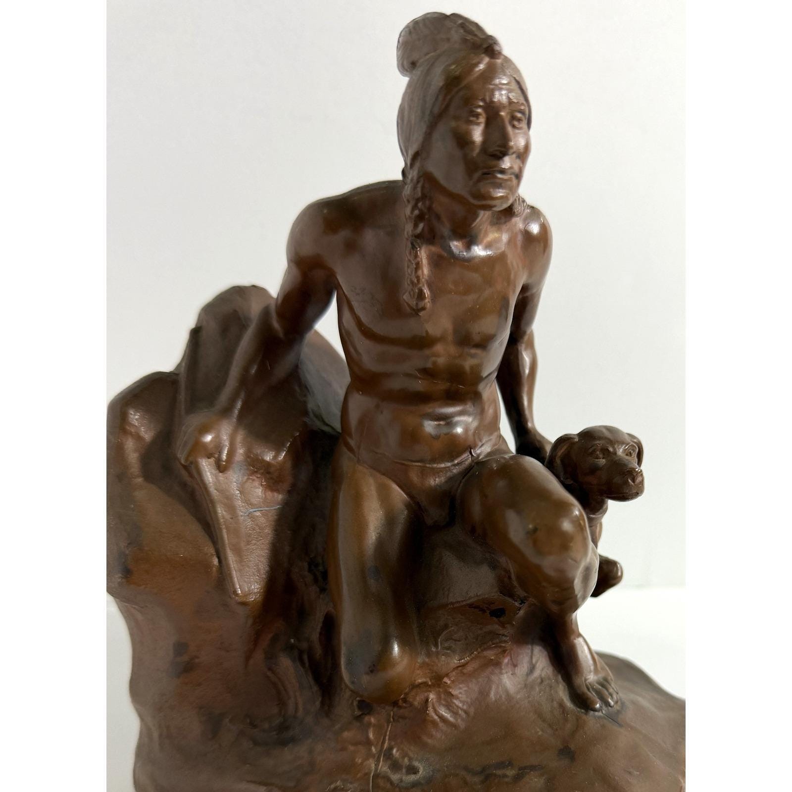 Antique Carl Vieth JB Bronze Sculptur - Awaiting the Prey - Indian