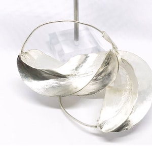 Fulani Earrings - Medium Seedpod Dangle Earrings