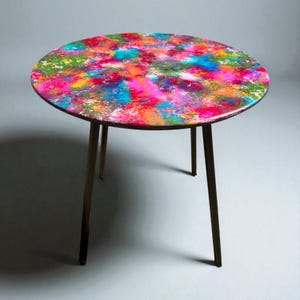 one of a kind hand painted vibrant original resin side/coffe table. 40cm/15.75 inches. Heat resistant. Maximalist|colourful table|Chic decor