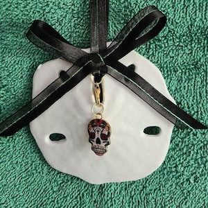 Handmade 3&quot; Resin Sand Dollar Halloween Ornament SUGAR SKULL/with FLOWER Design